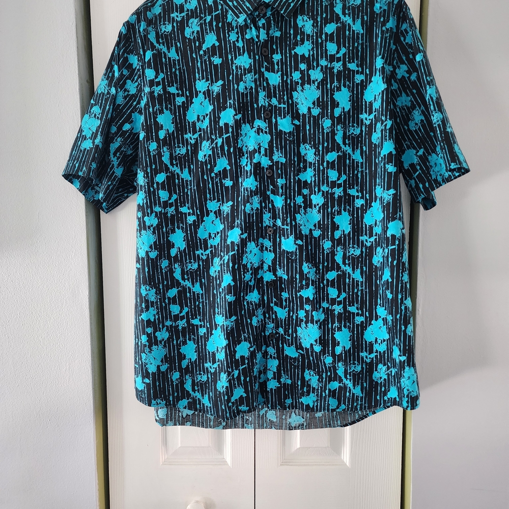 Boho Resortwear Men's Short-Sleeve Black & Teal Printed Button-Up Shirt